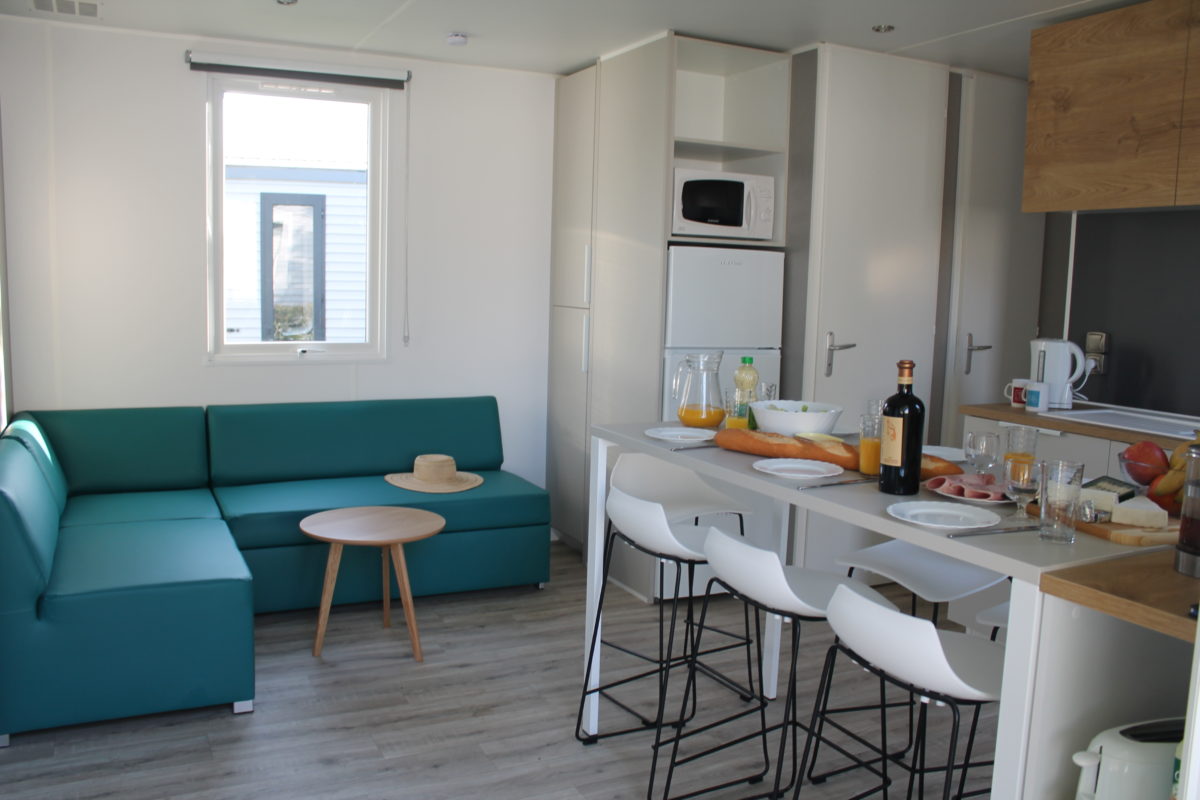 Pinewood Sejour including dining table