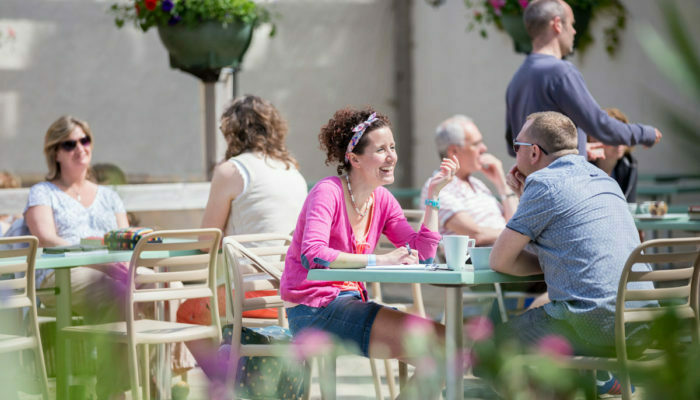 Facilities - Bar & Terrace